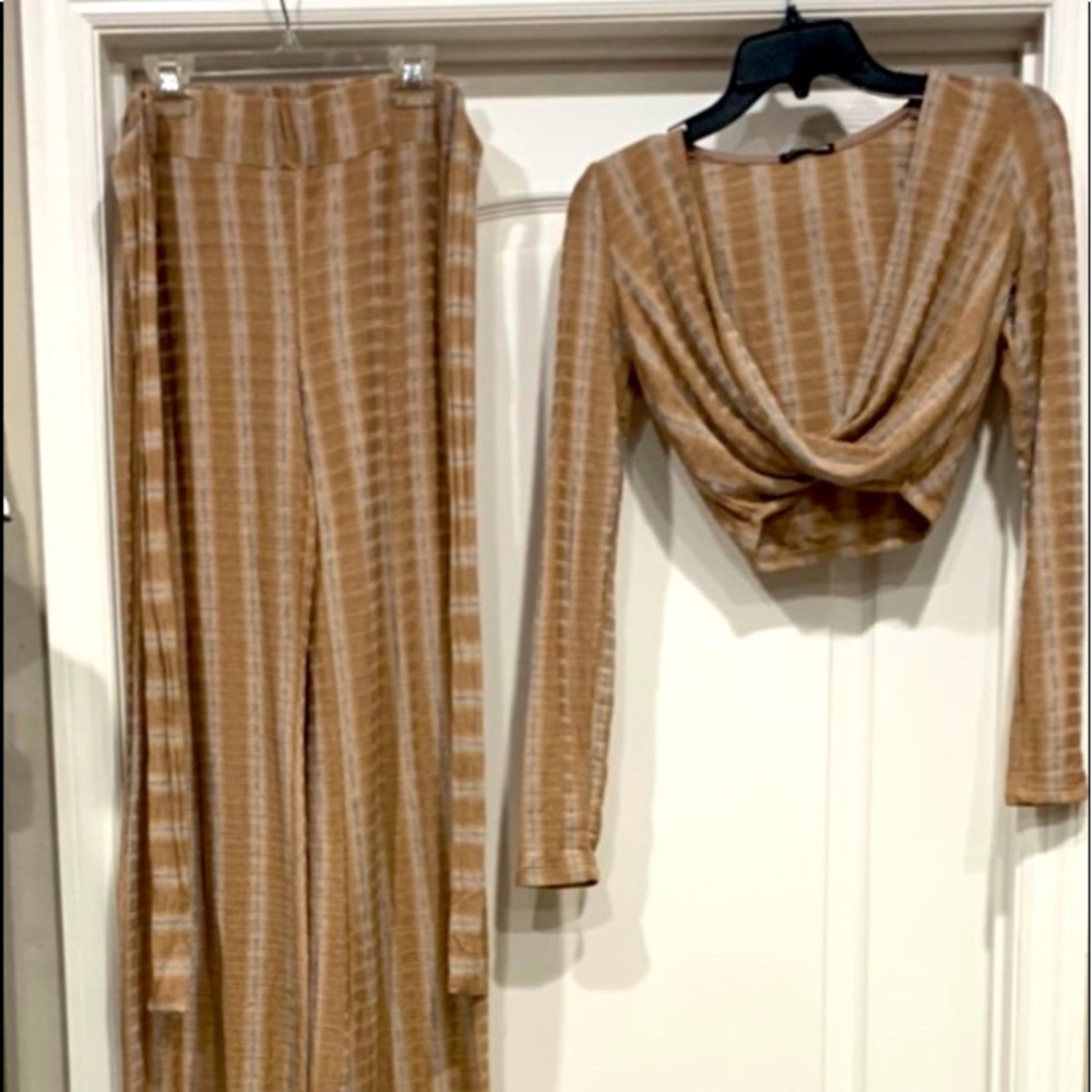 2pc high-waist bell-bottom croptop pant suit